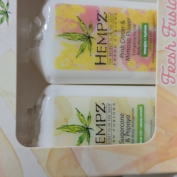 NIB Hempz Fresh Fusions Collection Body Moisturizer 4 Piece Set - Picture 3 of 5